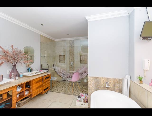 779M² INVESTMENT FOR SALE IN RANDPARK RIDGE